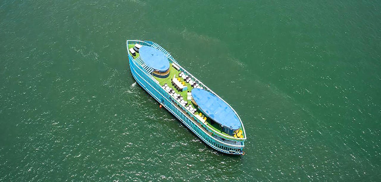 Yacht Image